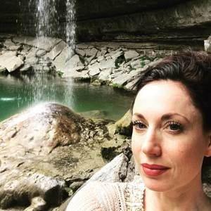 Meet your Posher, Tarah